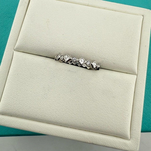 RARE Tiffany & Co. Diamond Jazz Eternity Ring in Platinum Size 5 - Picture 3 of 8